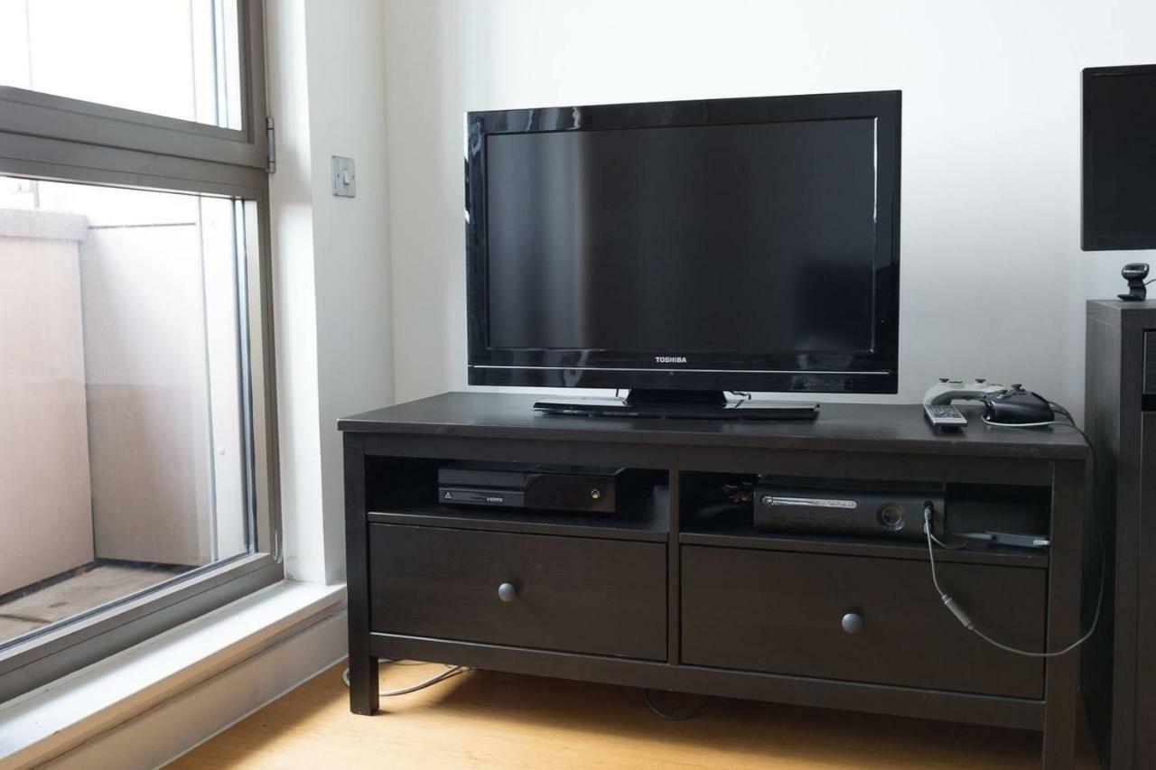 Modern 1 Bedroom Apartment In E1 With Great Views London Exterior foto