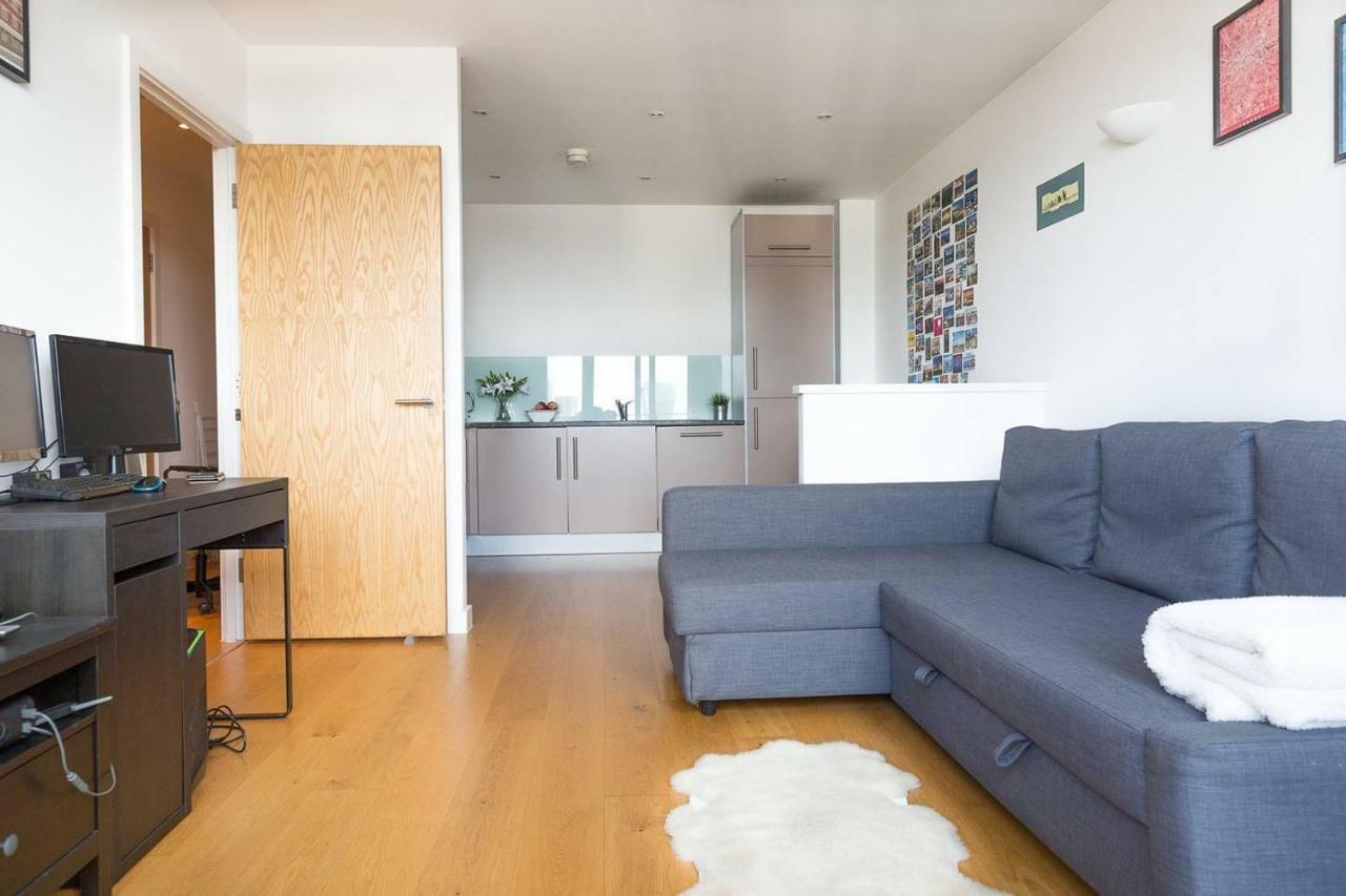 Modern 1 Bedroom Apartment In E1 With Great Views London Exterior foto